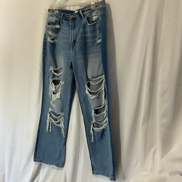 Vervet Women’s Distressed Straight Leg Denim Jeans Size 15/32” Waist NWTO - Picture 4 of 11